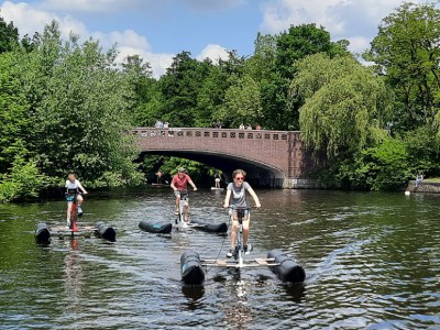 Ausflugstipp für Familien: Mit den AlsterRadlern durch Hamburgs Kanäle