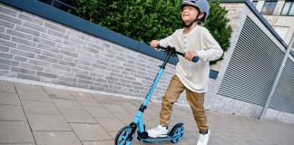 Reise-Gadget für Städtetrip, Wanderung und Co: Klappbarer Scooter für Kinder