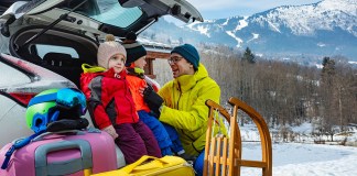 Winterurlaub mit Kindern: Was Familien im Schnee wirklich brauchen – mit Packliste
