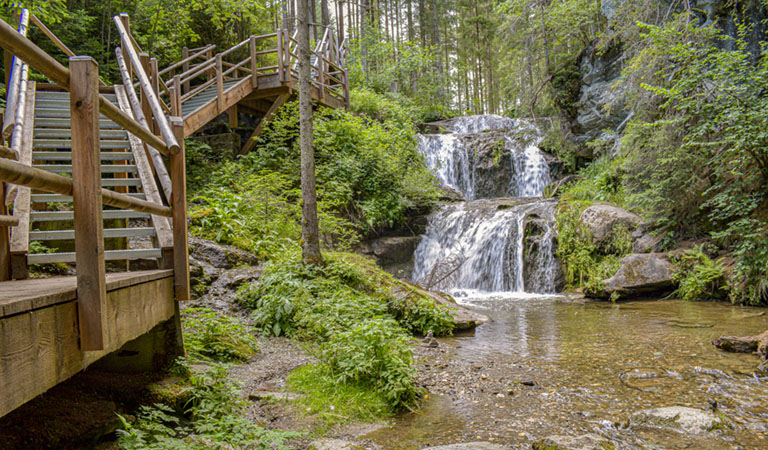 Die Graggerschlucht mit Wasserfall in der Region Murau in der Steiermark in Oesterreich